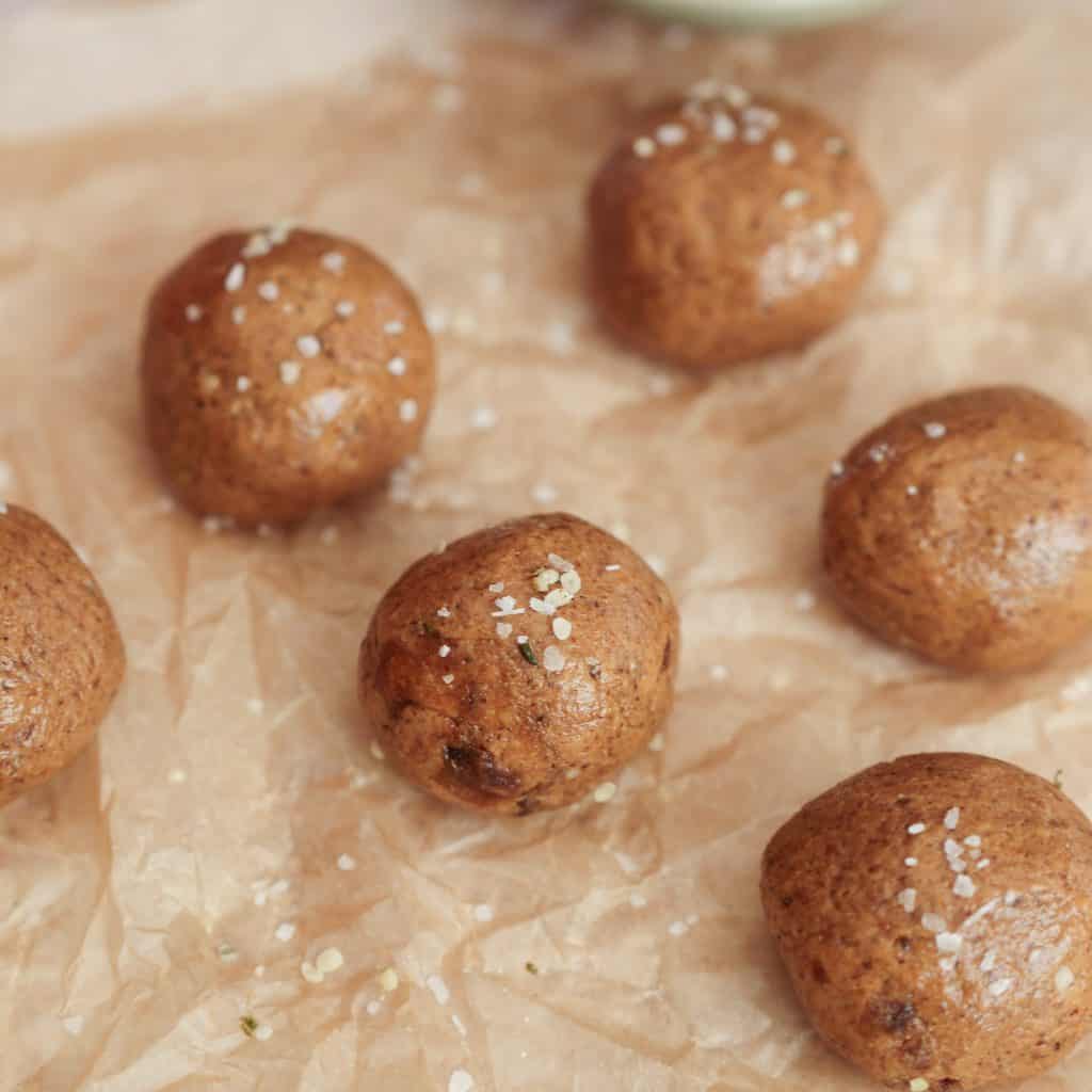 5-Ingredient Almond Butter Energy Balls
