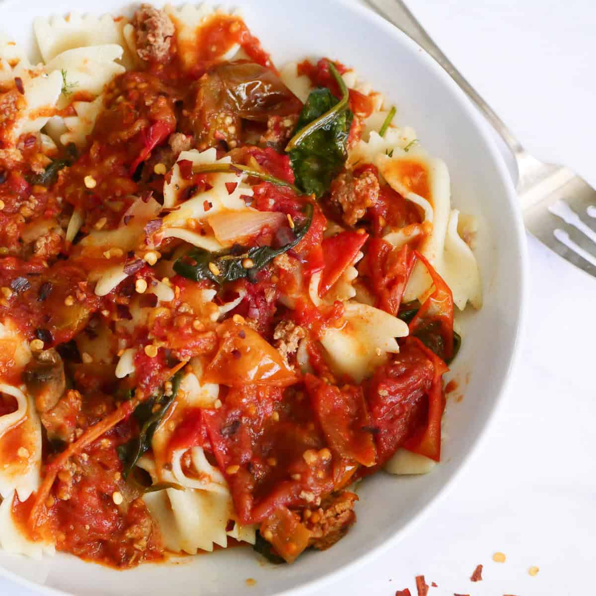 Easy Bolognese Sauce   01012775 