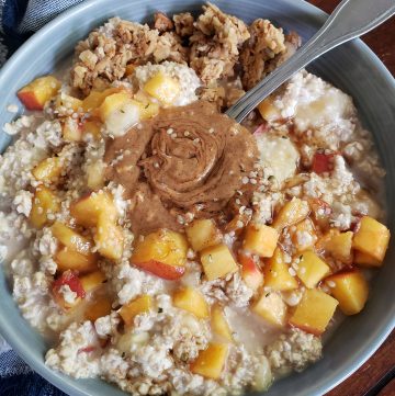 Peach Pie Overnight Oats