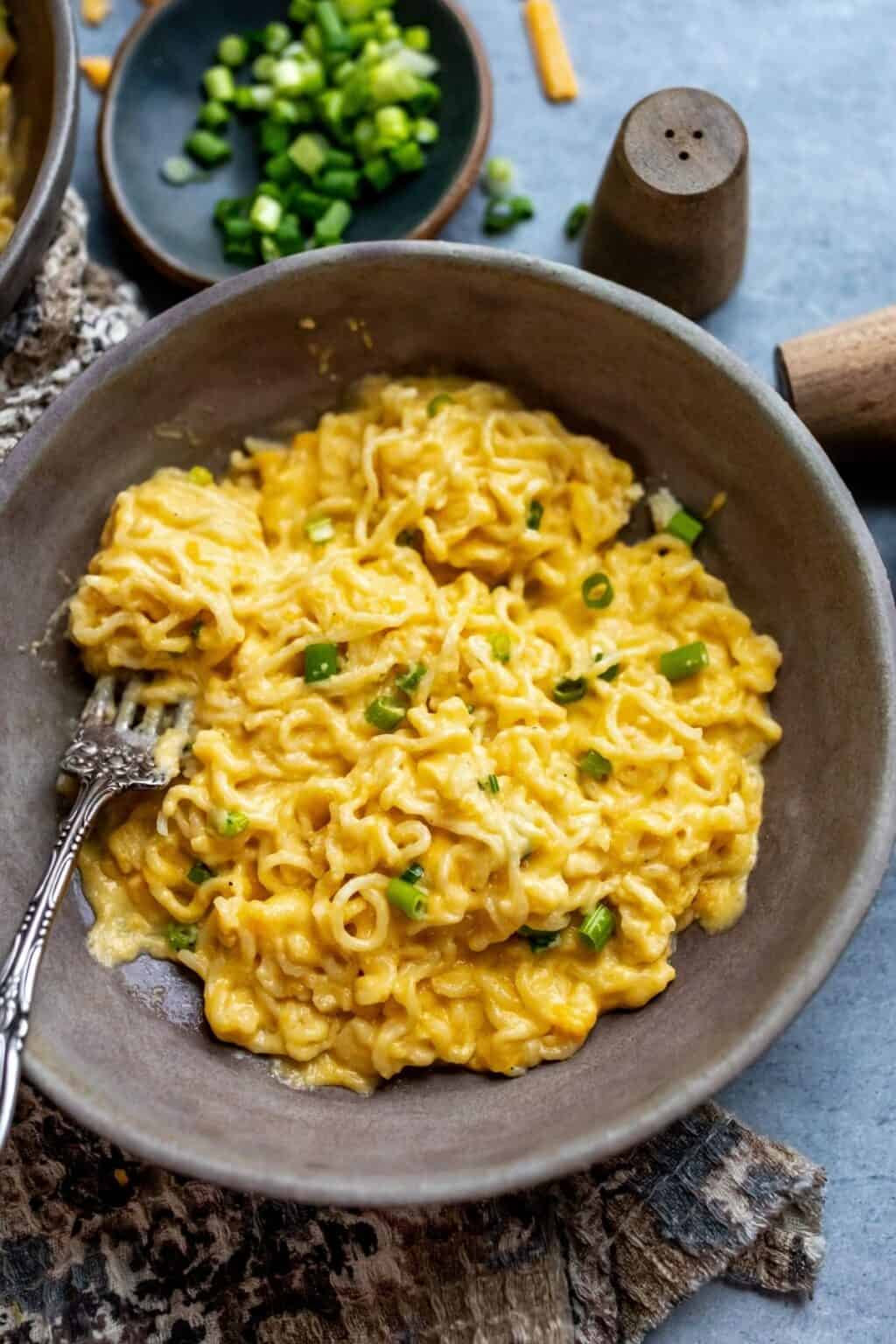 Cheesy Ramen (10 Minutes!) Sailor Bailey