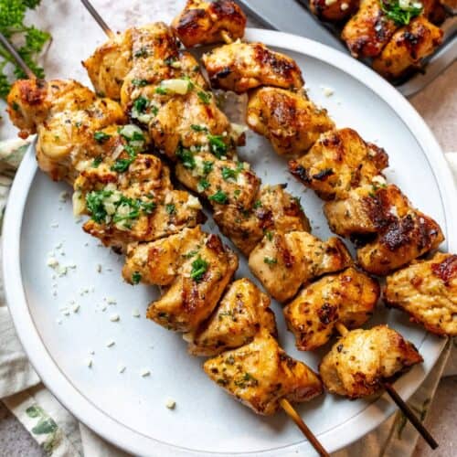 Garlic Parmesan Chicken Skewers - Sailor Bailey