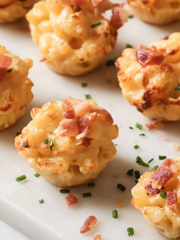 An image of mini macaroni cups.